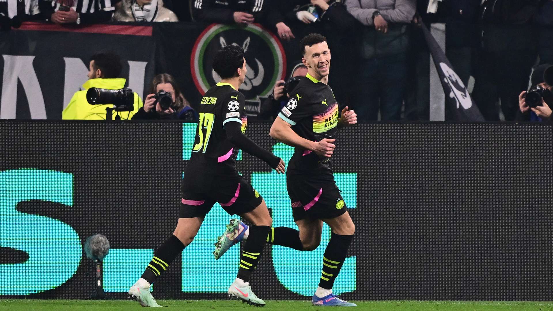 名字也被载 名字也被载