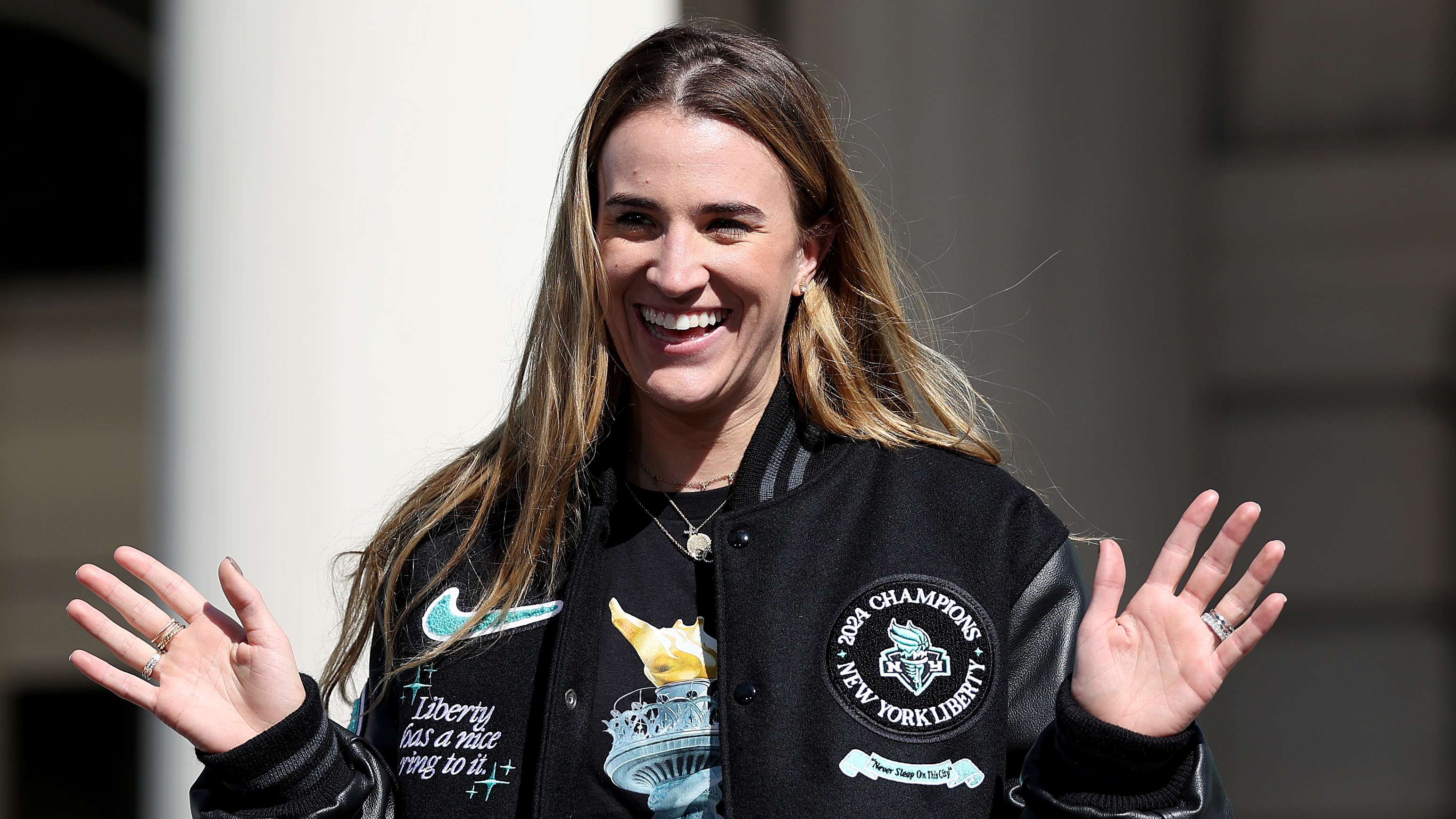 他用努力和 他用努力和